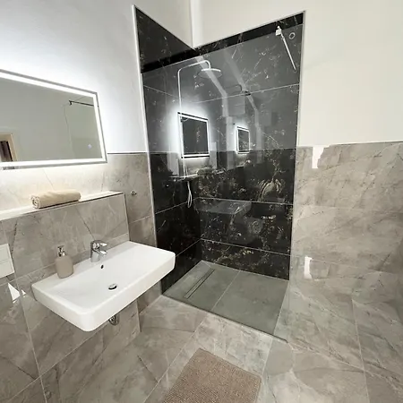 Hugos Design House - Ruhig & Modern * Laudenbach (Rhein-Neckar)